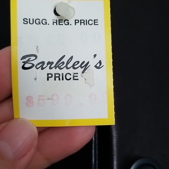 #4 - Leather jacket ๐งฅ - Picture 7 of 7